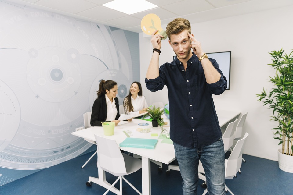 Reinventarse, el nuevo reto para empresas y marcas